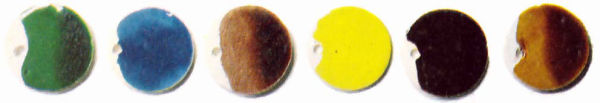 Loodglazuren op kleur gebracht door middel van metaaloxiden, van links naar rechts: koper, kobalt, mangaan, antimoon, chroom en ijzer, © Kelly Witteveen