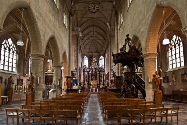 Kerk Sint-Jan-Baptist en Evangelist, Mechelen. Johan Bakker via Wikimedia Commons, CC BY-SA 3.0.
