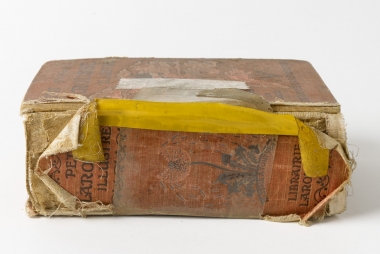 Een beschadigd boek (c) Vlaamse Erfgoedbibliotheken vzw