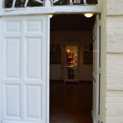 Villa Zonnedaele in Zonnebeke ingericht als tijdelijke tentoonstellingsruimte.