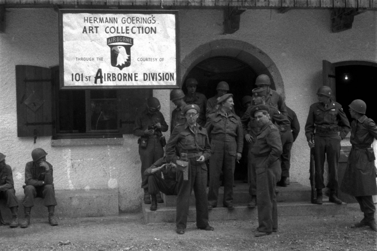 Amerikaanse troepen in Berchtesgaden (c) OKV